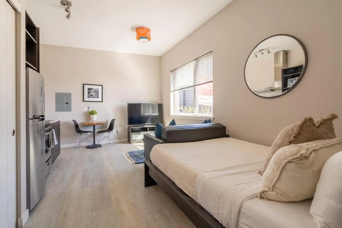 Sunny Studio Apartment - Food Carts, Coffee & Bars 波特蘭 0*,